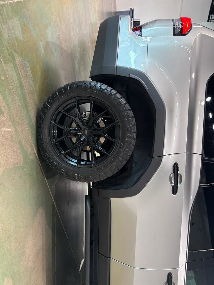 Used 2024 Lexus GX 550 image 8