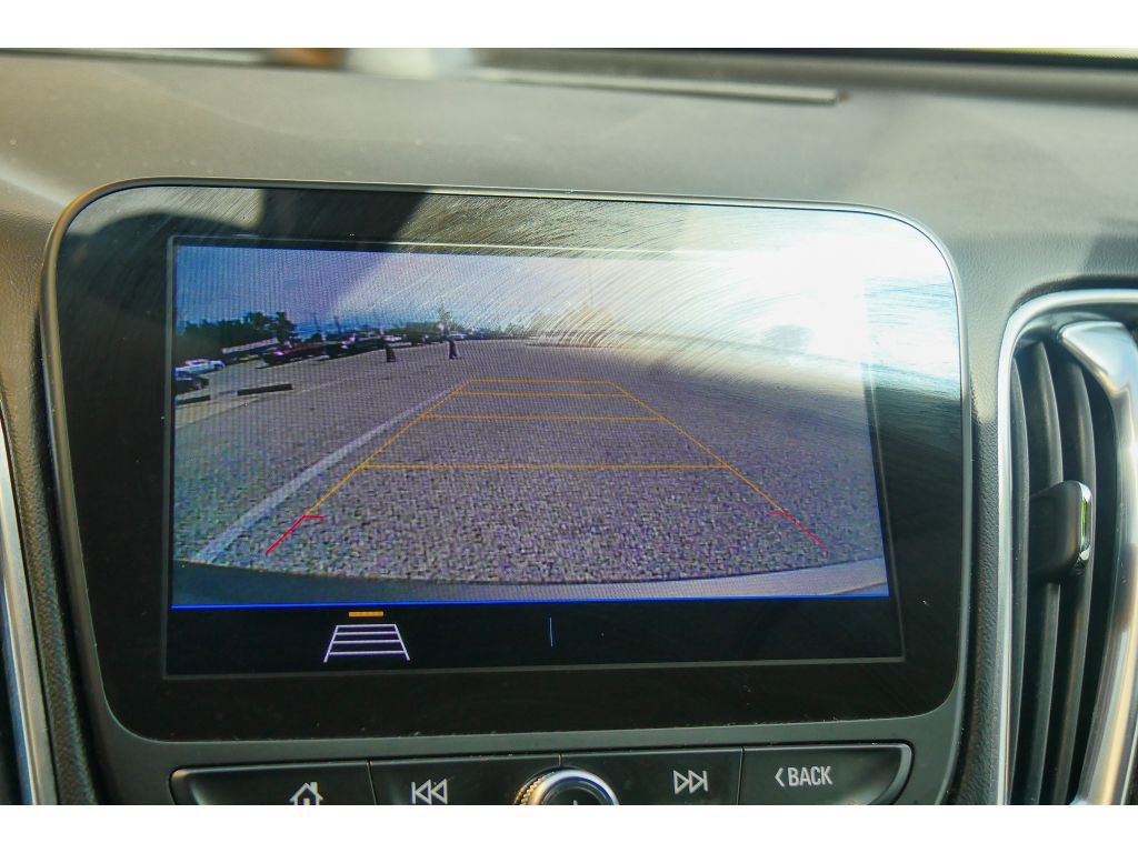 Used 2020 Chevrolet Malibu LT w/ Leather Package image 24