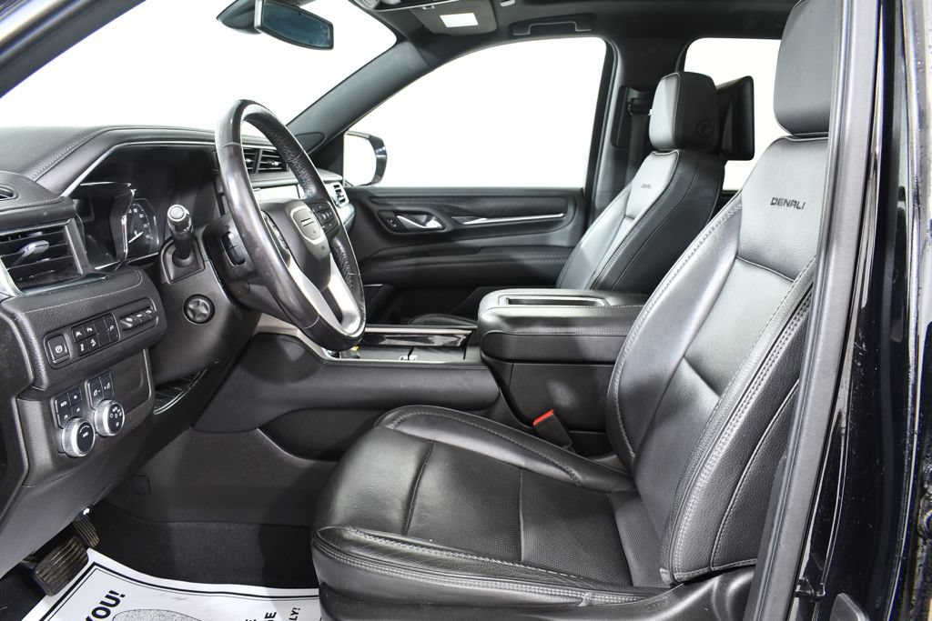 Used 2021 GMC Yukon XL Denali AWD/4WD image 6
