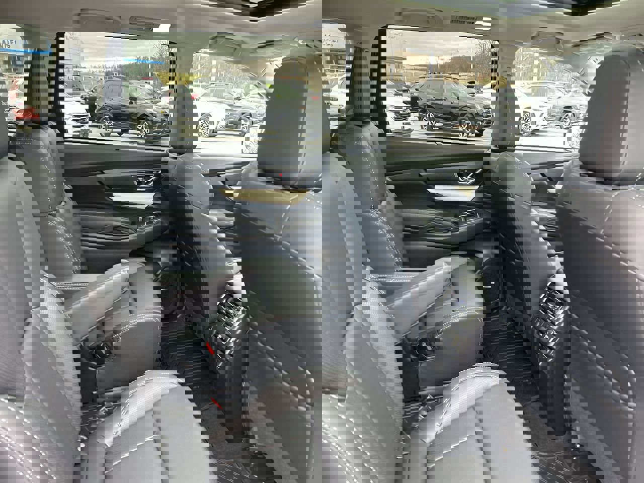 Used 2021 Subaru Ascent Limited w/ Technology Package image 17