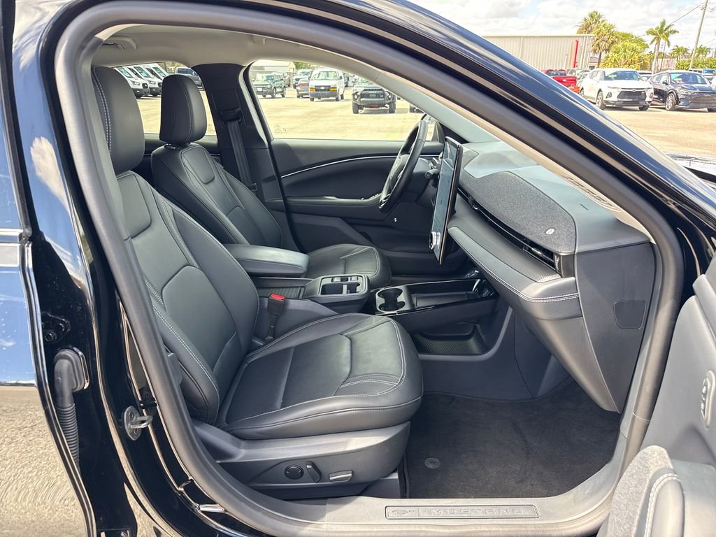 Certified 2025 Ford Mustang Mach-E Premium image 28