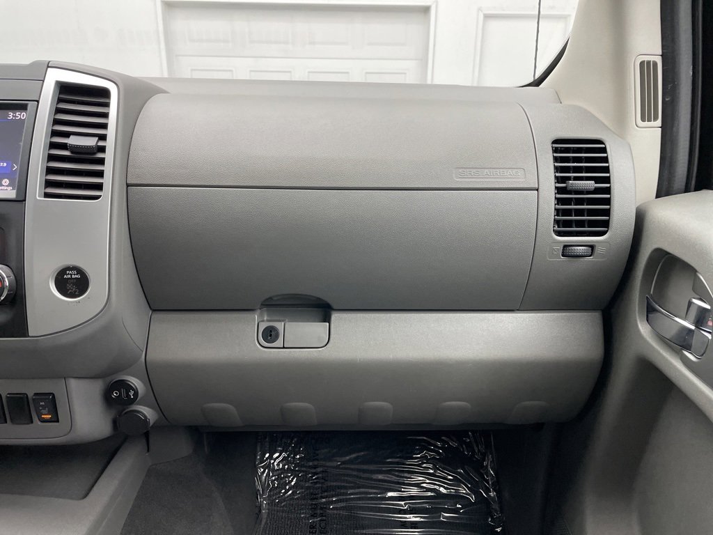 Used 2020 Nissan Frontier SV image 37