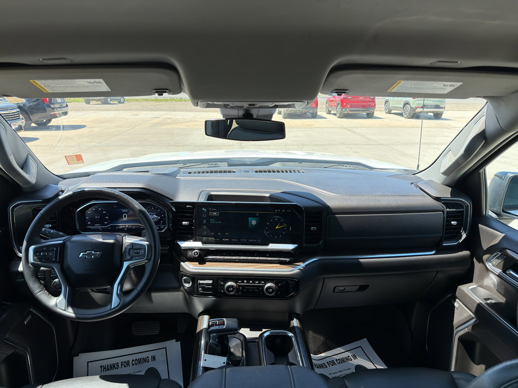 Used 2023 Chevrolet Silverado 1500 RST w/ Redline Edition AWD/4WD image 18