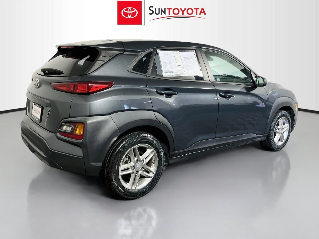 Used 2021 Hyundai Kona SE w/ Cargo Package FWD image 3