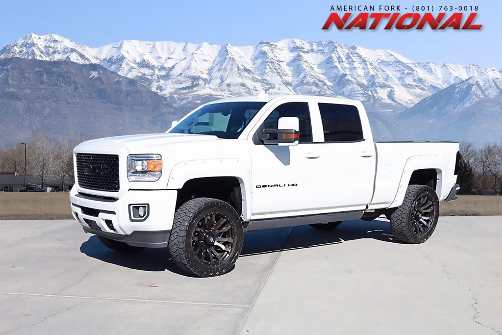 Used 2015 GMC Sierra 2500 Denali w/ Duramax Plus Package