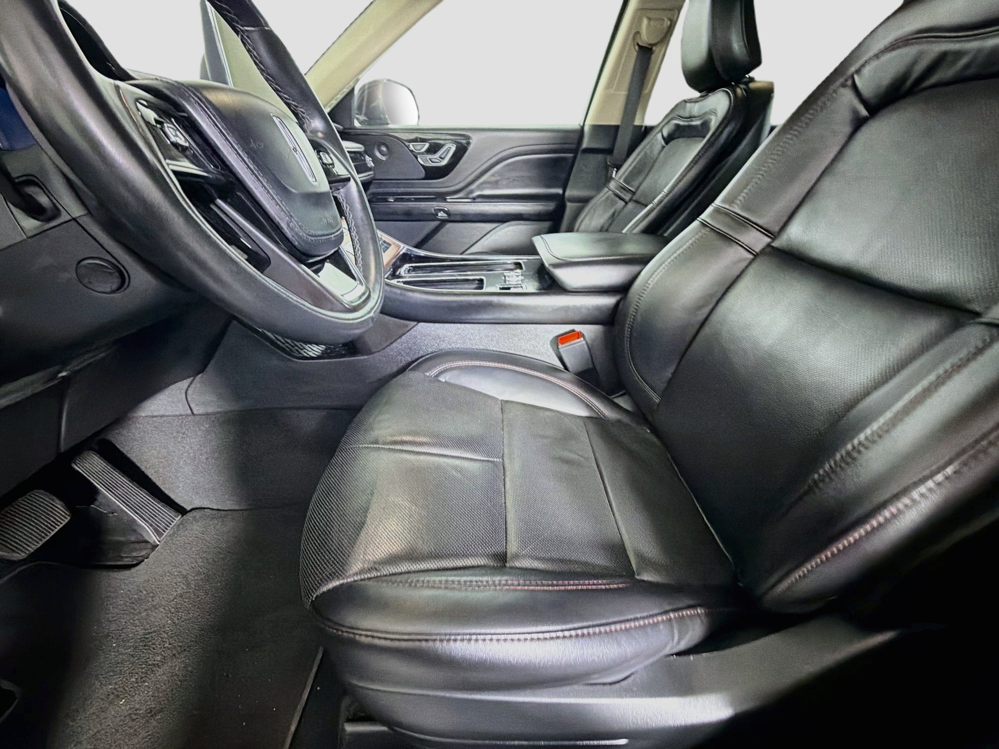 Used 2024 Lincoln Aviator Reserve RWD image 13