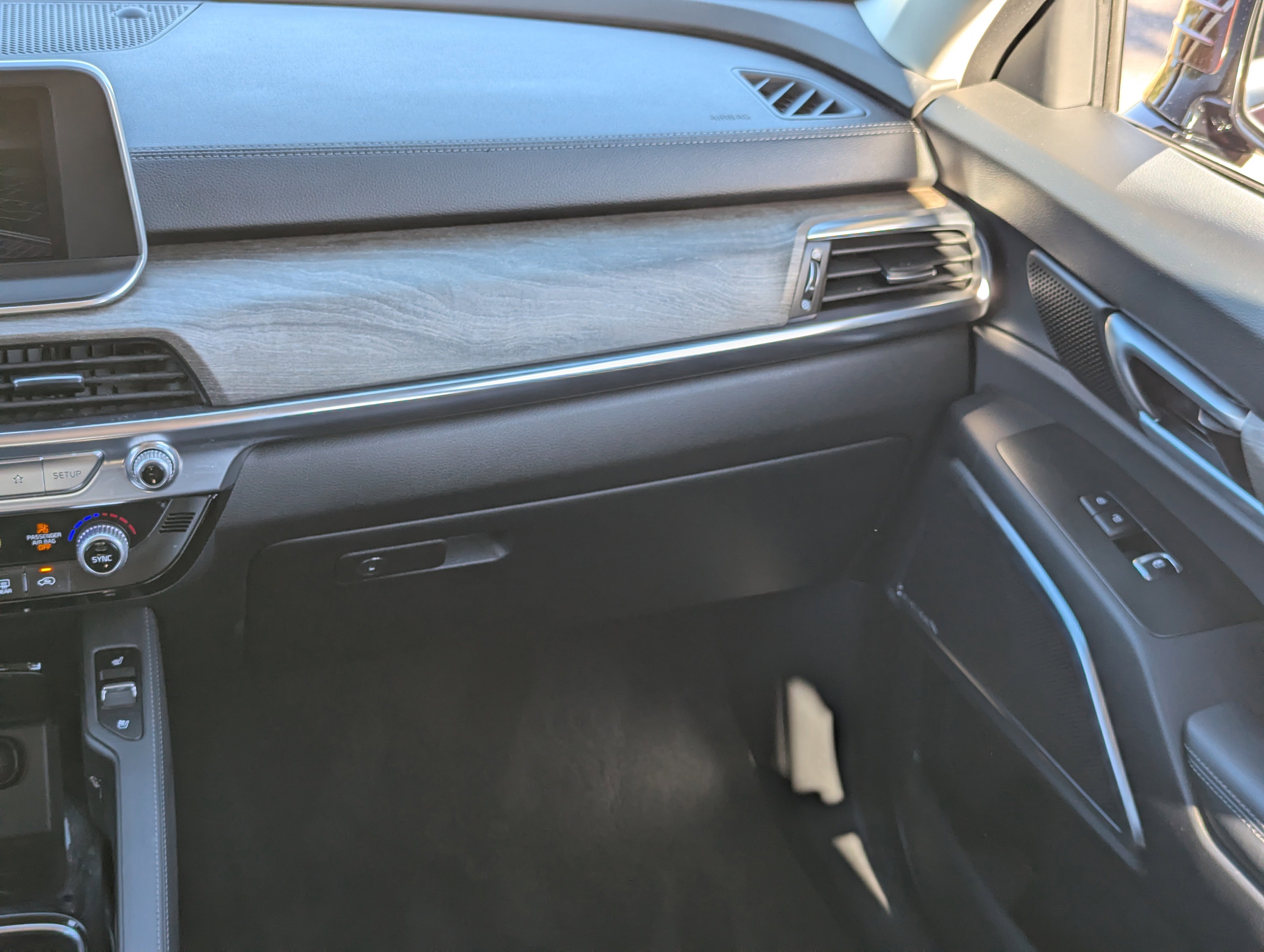 Certified 2022 Kia Telluride SX w/ Towing Package image 15