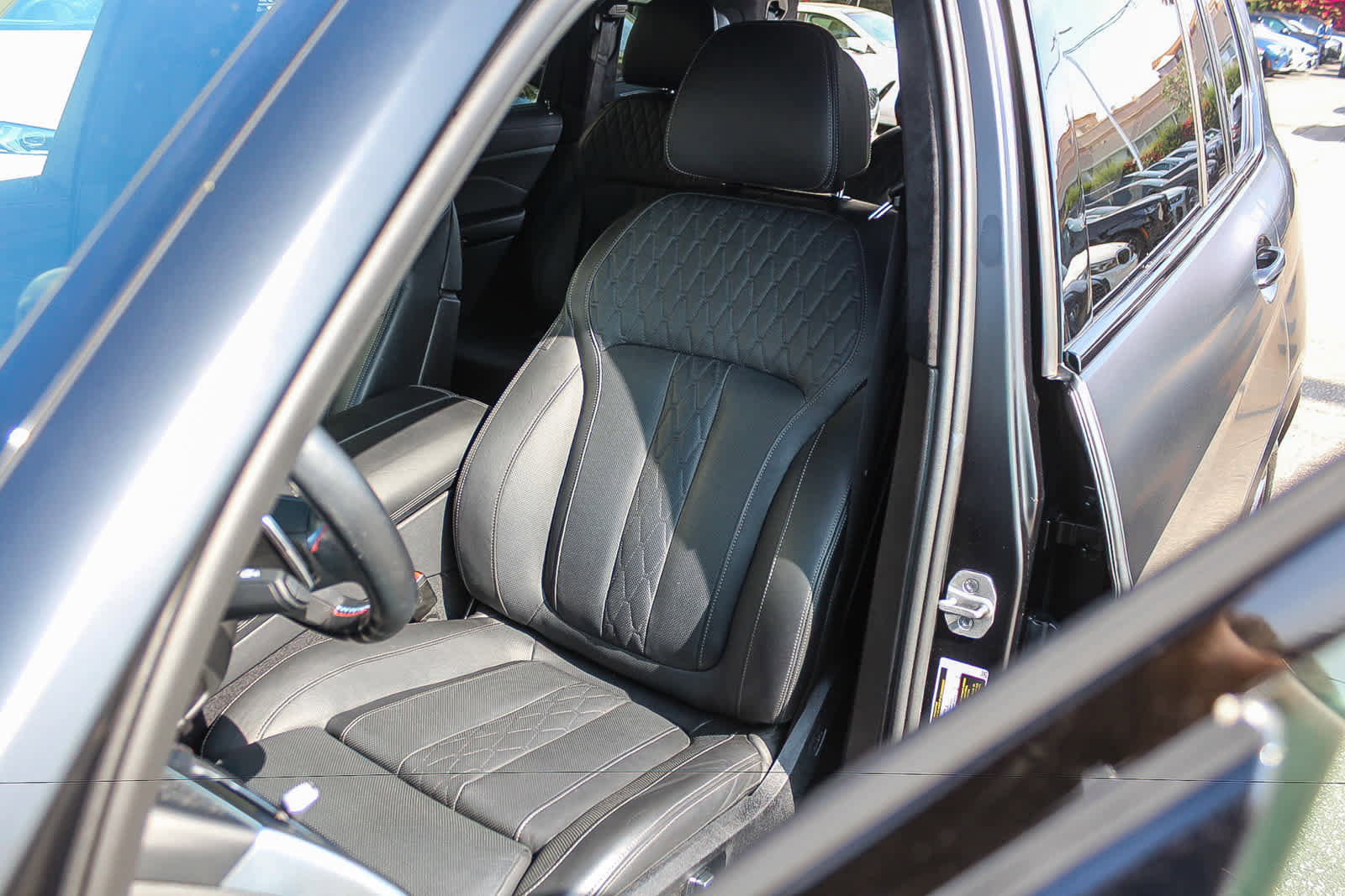 Certified 2024 BMW X7 M60i w/ Executive Package AWD/4WD image 25