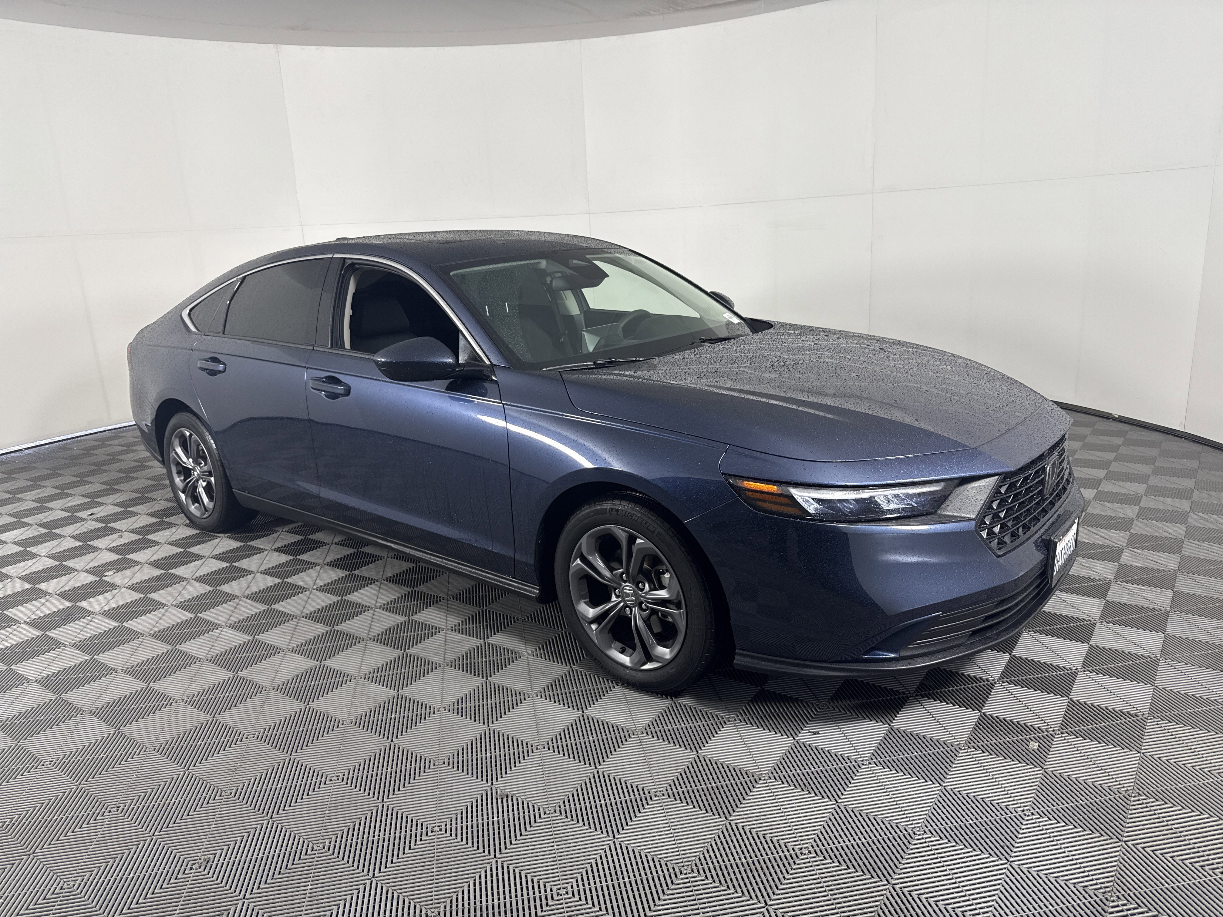 Certified 2023 Honda Accord EX image 2