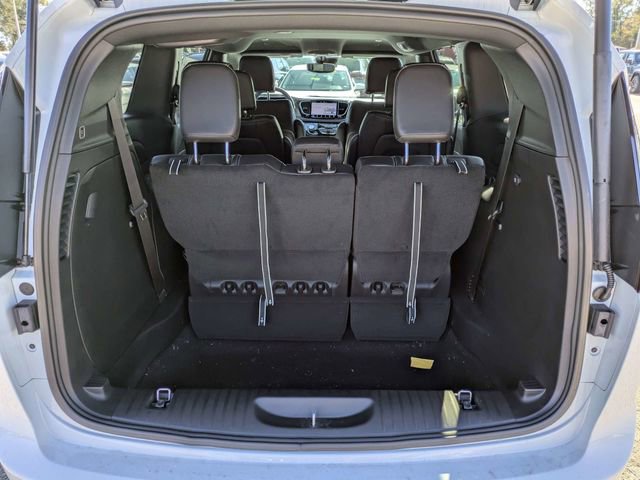 New 2026 Chrysler Pacifica Select FWD image 12