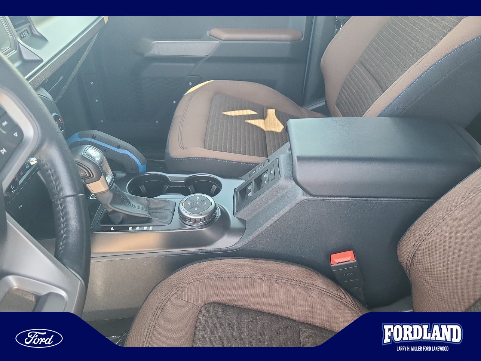Used 2023 Ford Bronco Outer Banks AWD/4WD image 15
