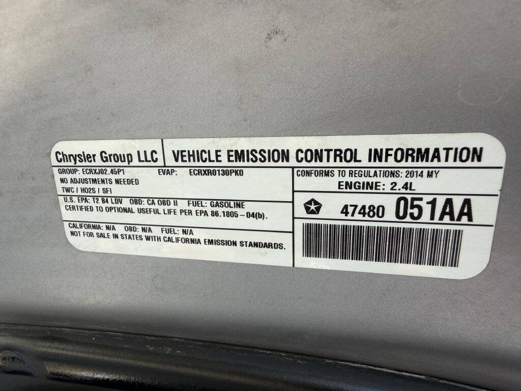 Used 2014 Dodge Avenger SE w/ Rallye Appearance Group FWD image 22