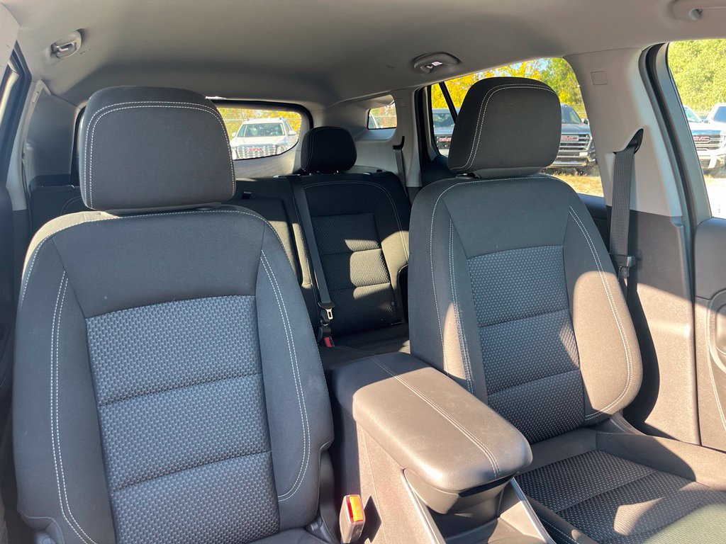 Used 2024 GMC Terrain SLE w/ Driver Convenience Package FWD image 37