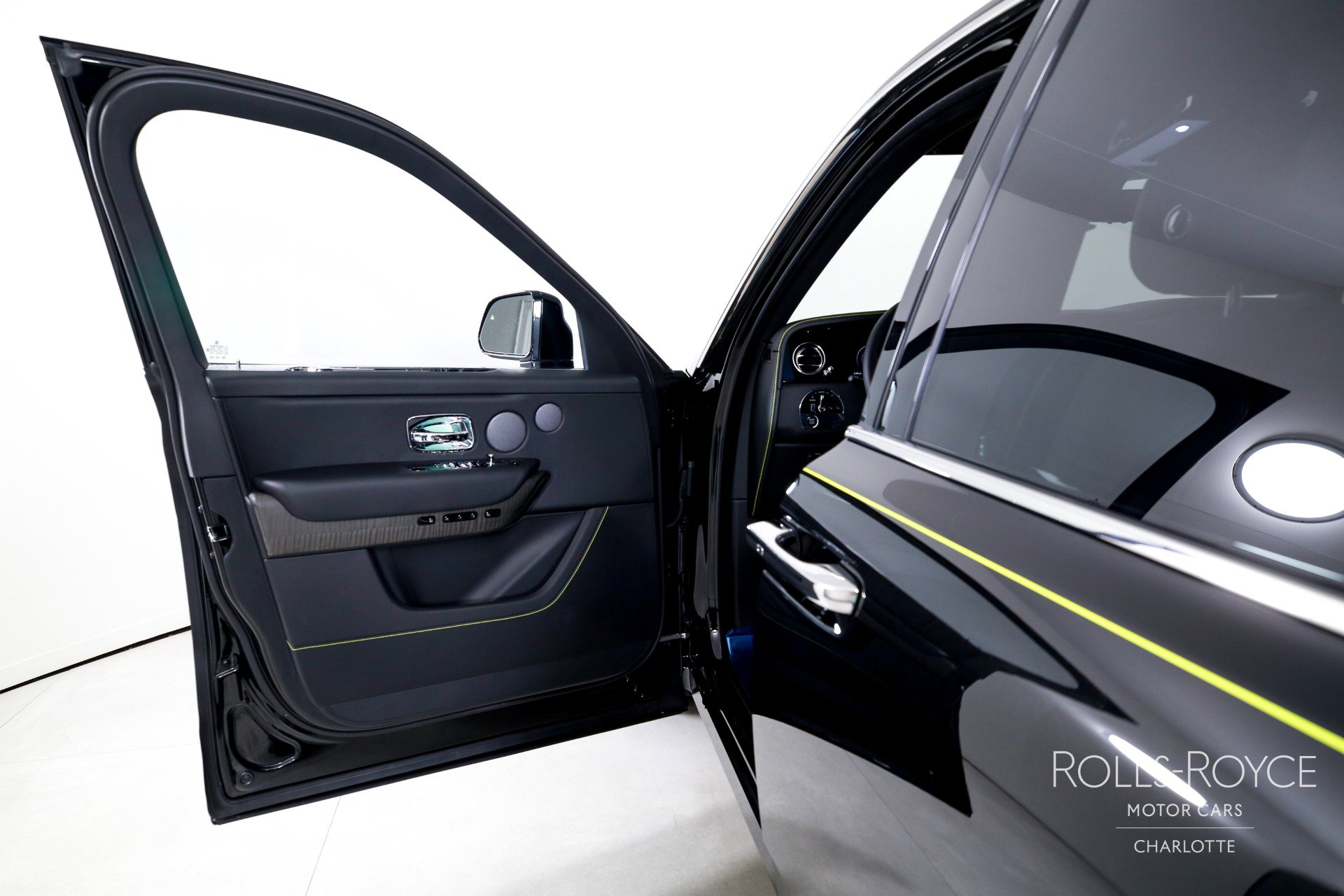 New 2026 Rolls-Royce Cullinan image 11