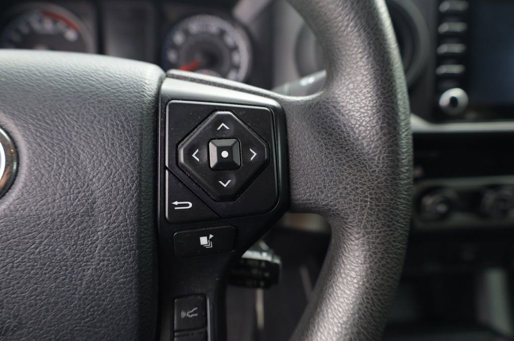 Used 2020 Toyota Tacoma SR w/ SR Convenience Package image 28