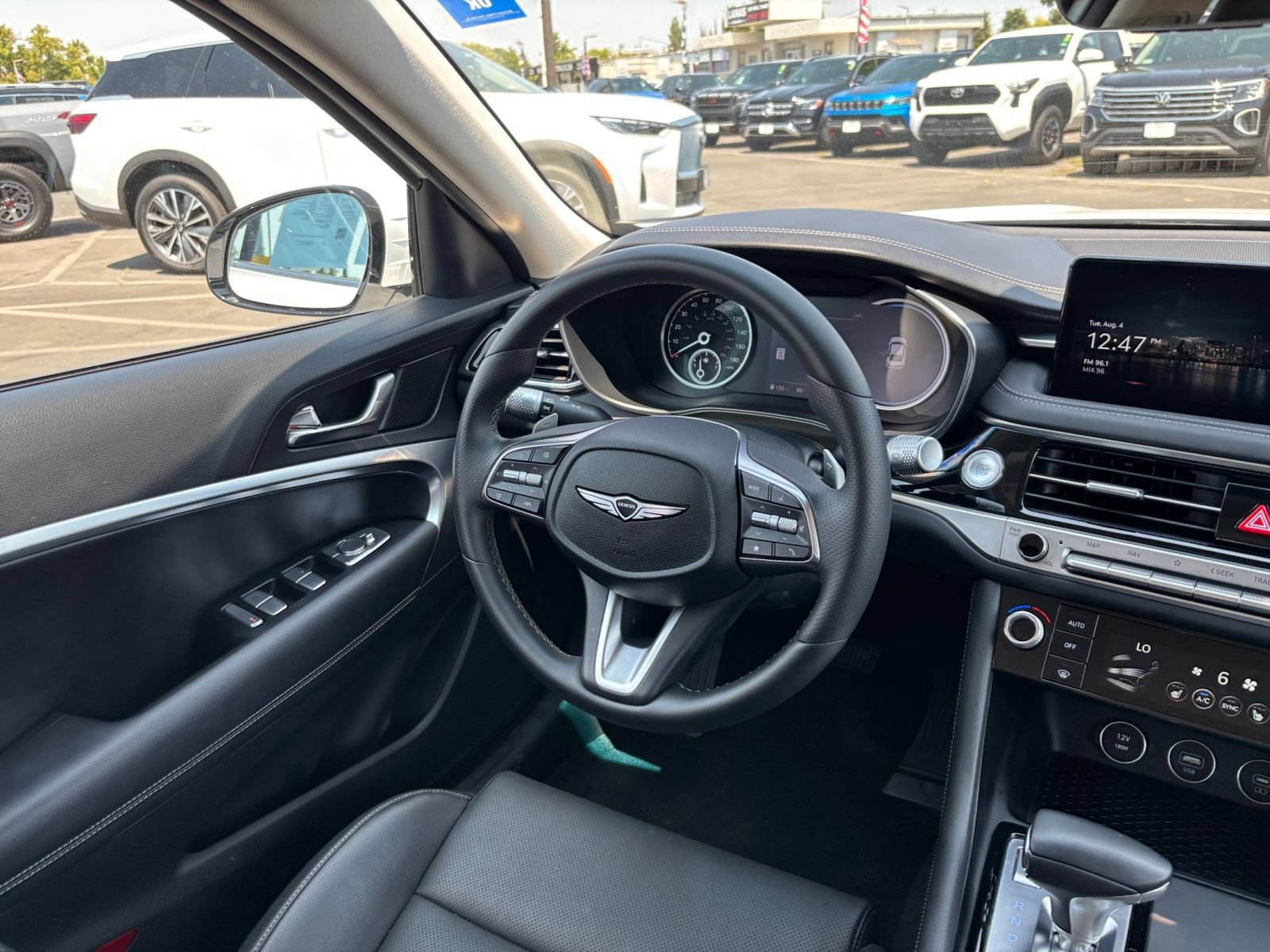 Used 2026 Genesis G70 2.5T RWD image 36