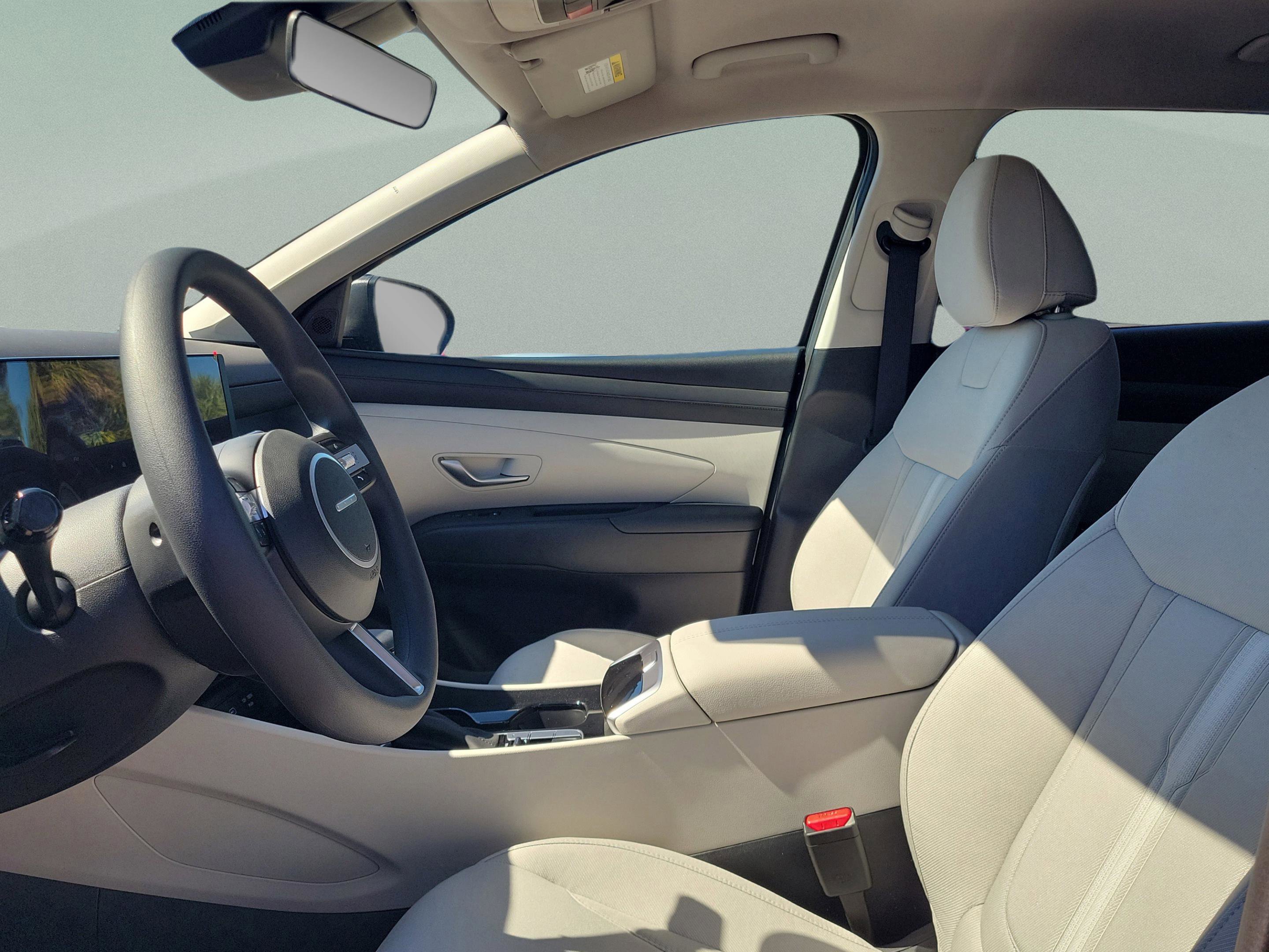 New 2026 Hyundai Tucson SEL image 16