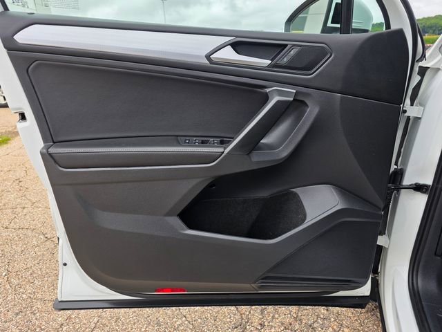 Used 2024 Volkswagen Tiguan S image 5