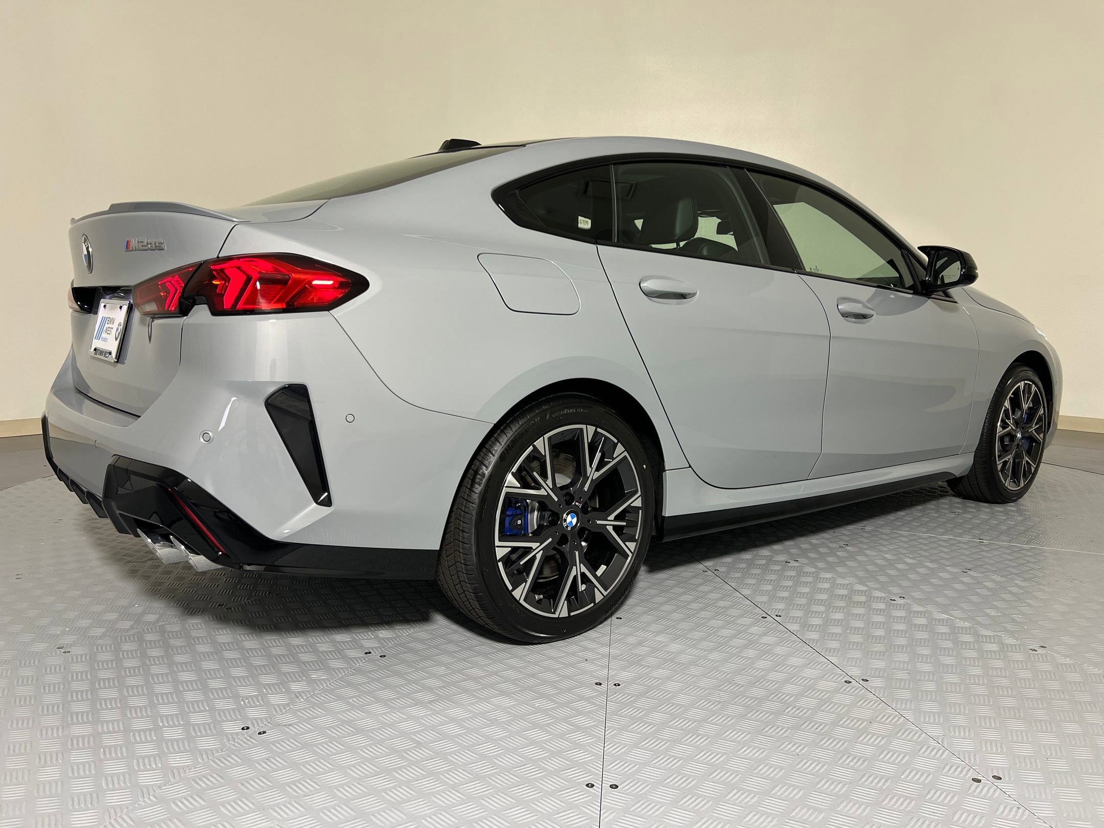 Used 2025 BMW M235i xDrive w/ Premium Package AWD/4WD image 9