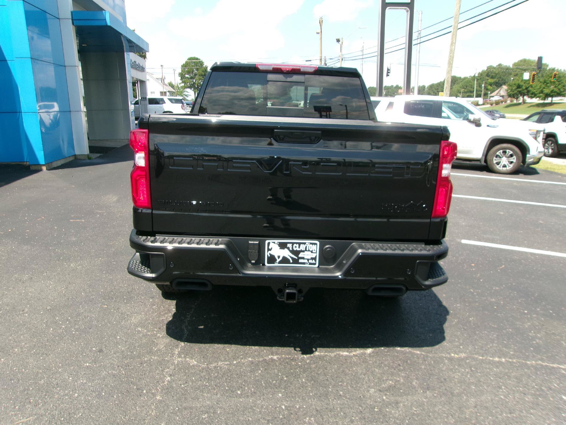 New 2026 Chevrolet Silverado 1500 High Country w/ Midnight Edition AWD/4WD image 4