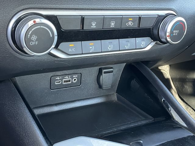 Used 2024 Nissan Altima 2.5 SV FWD image 19
