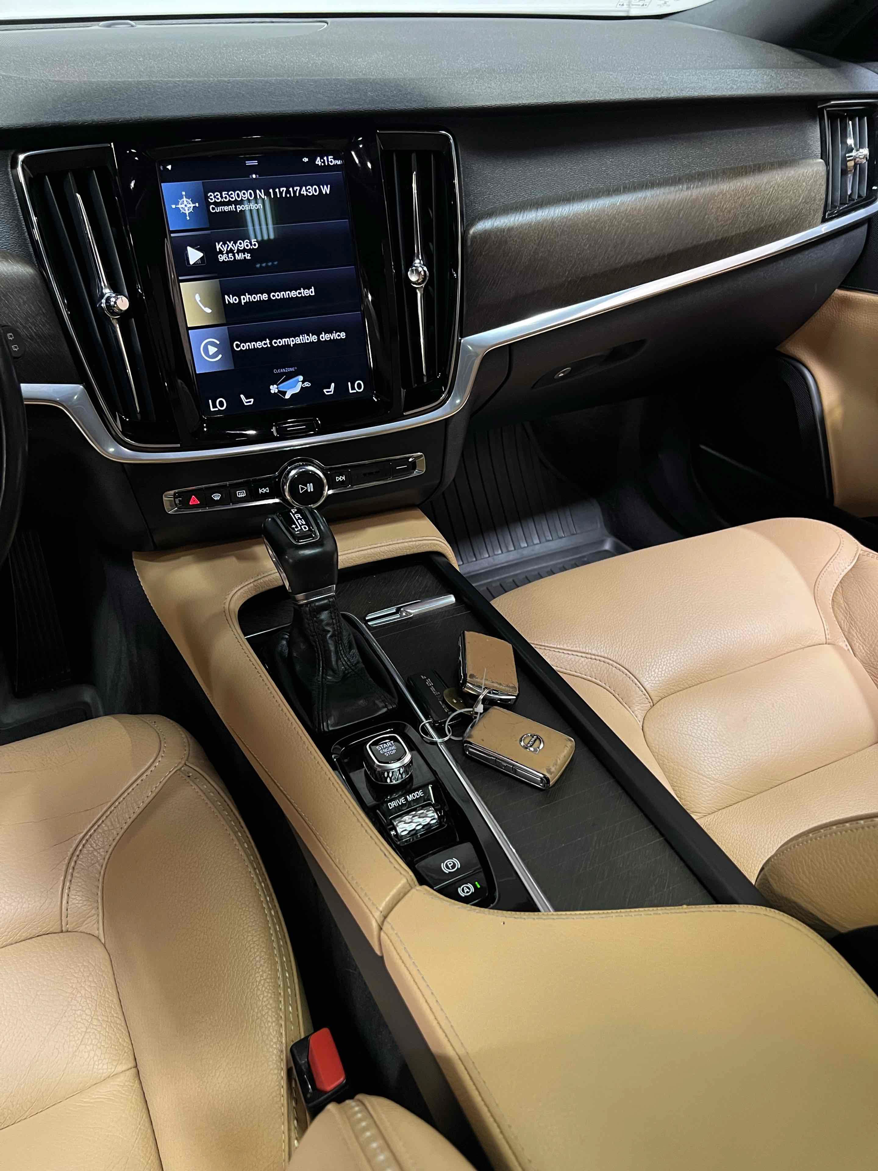 Used 2020 Volvo V90 T6 Cross Country AWD/4WD image 39