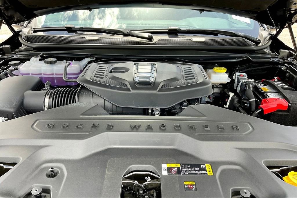 New 2026 Jeep Grand Wagoneer L 4WD w/ Premium Group I image 9