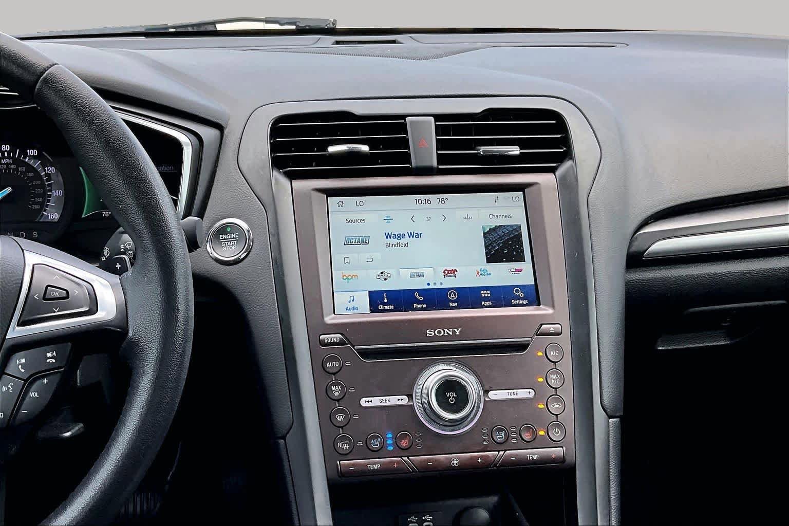 Used 2020 Ford Fusion Titanium FWD image 7