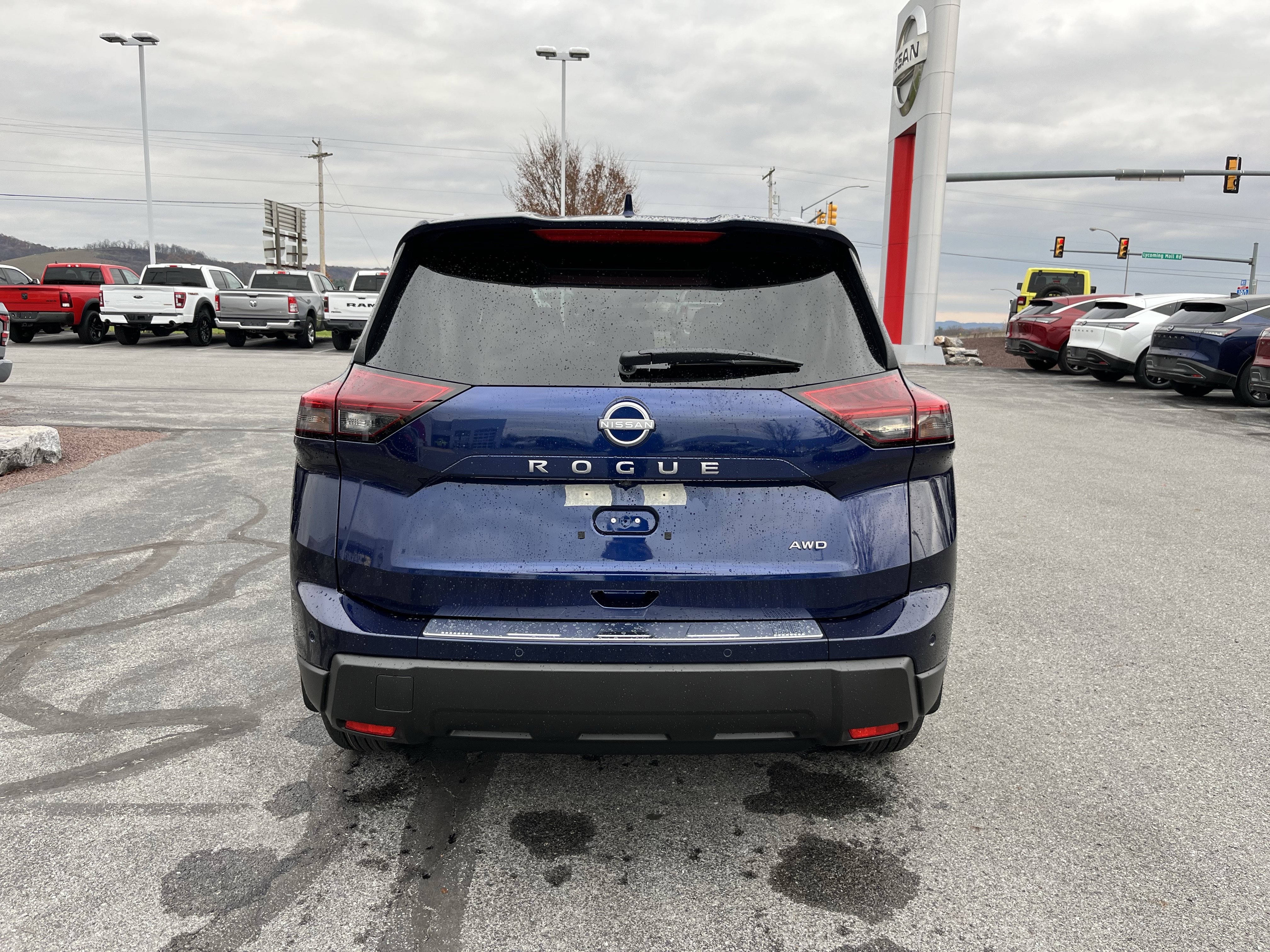 New 2026 Nissan Rogue SV w/ SV Premium Package image 4