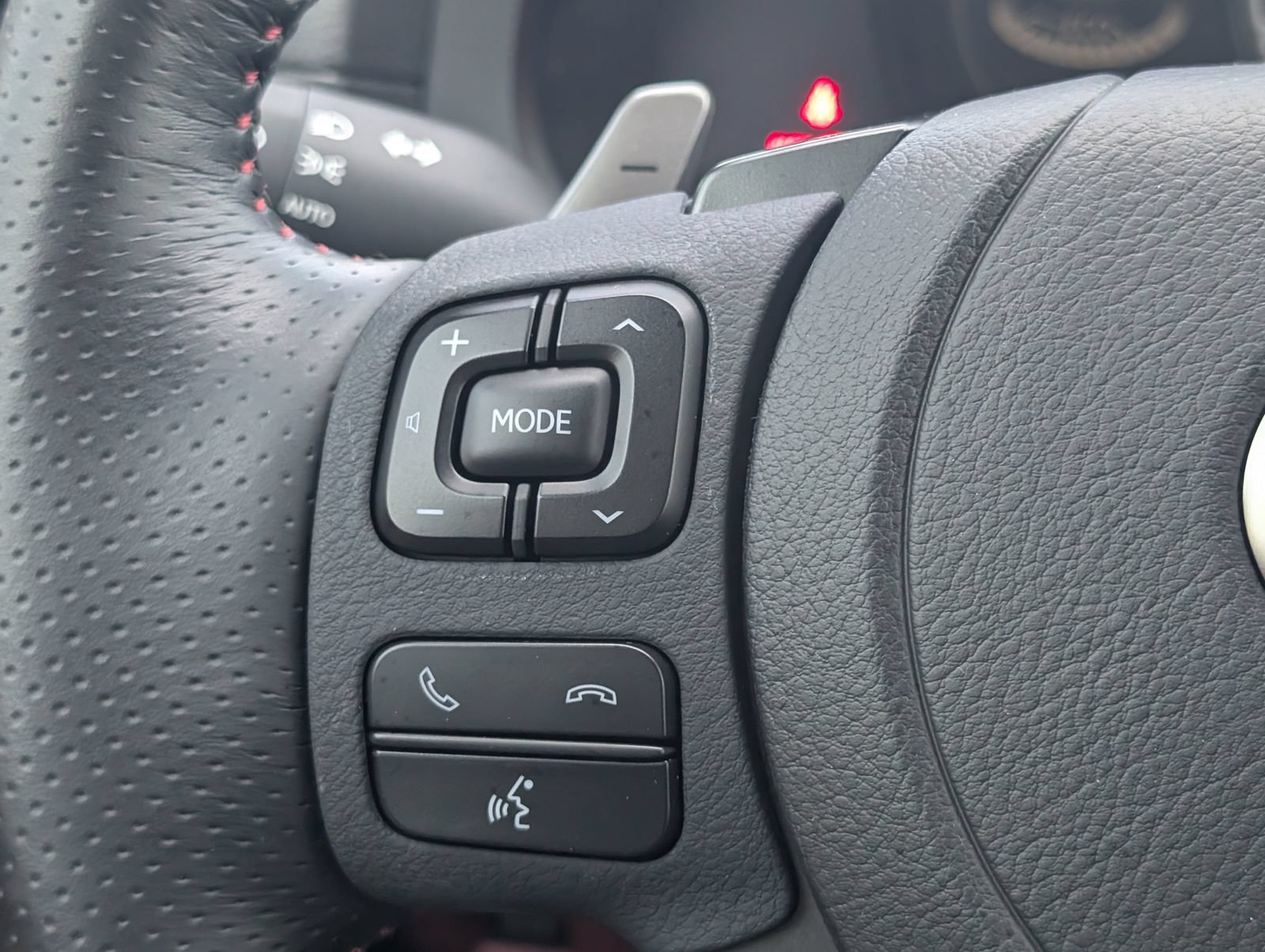 Used 2025 Lexus IS 350 F Sport RWD image 30