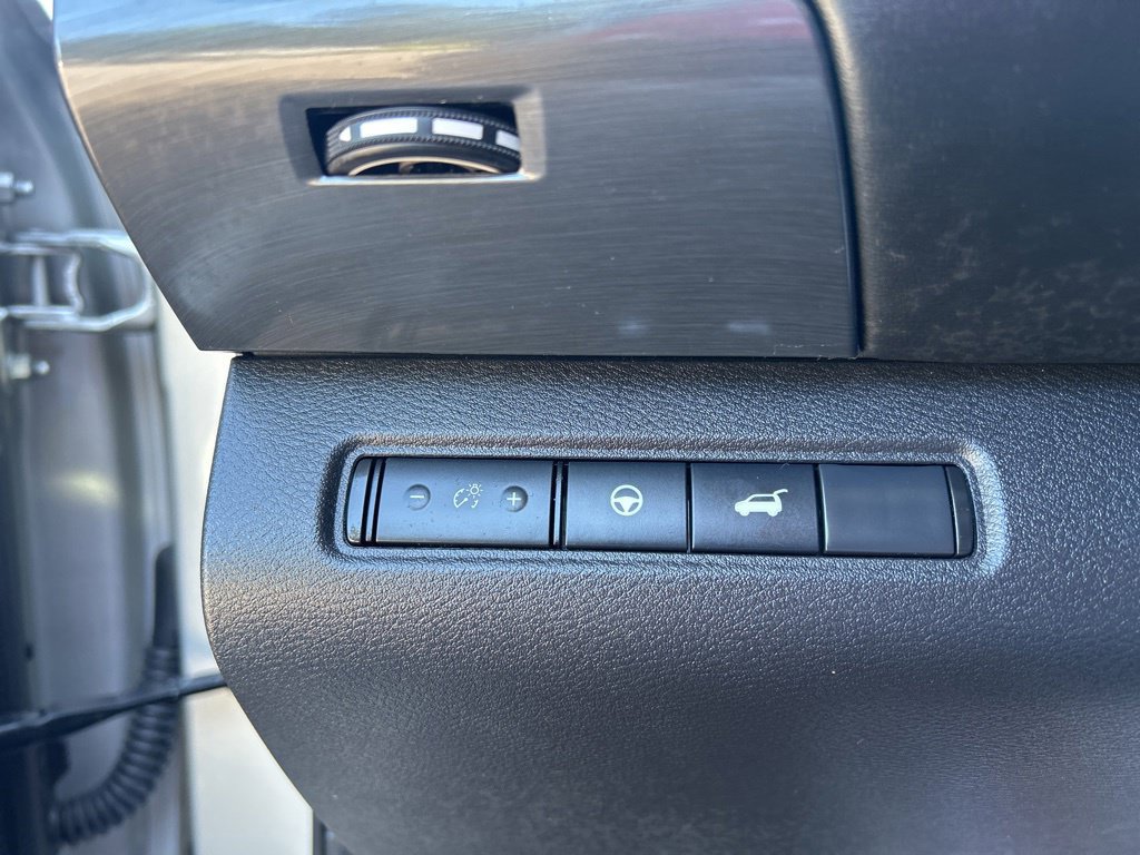 Certified 2025 Nissan Pathfinder SL AWD/4WD image 17