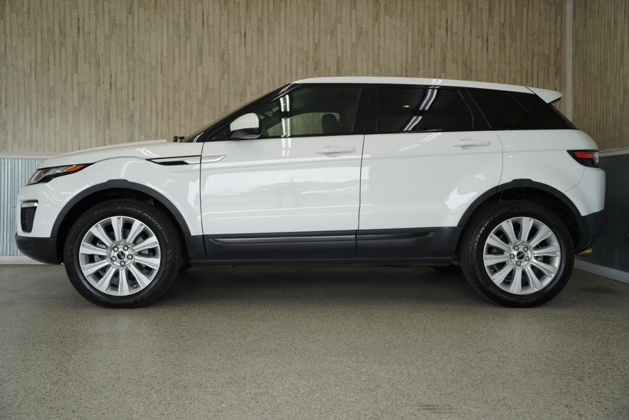 Used 2017 Land Rover Range Rover Evoque SE AWD/4WD image 5