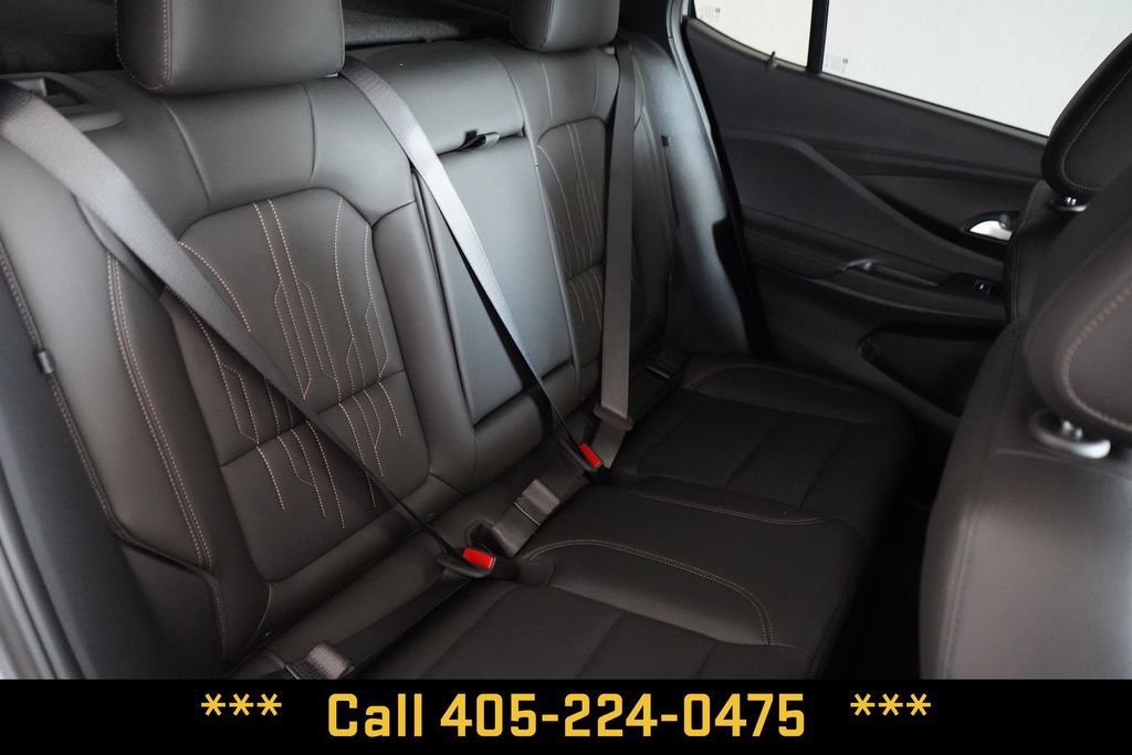 Used 2025 Buick Envista Avenir FWD image 24