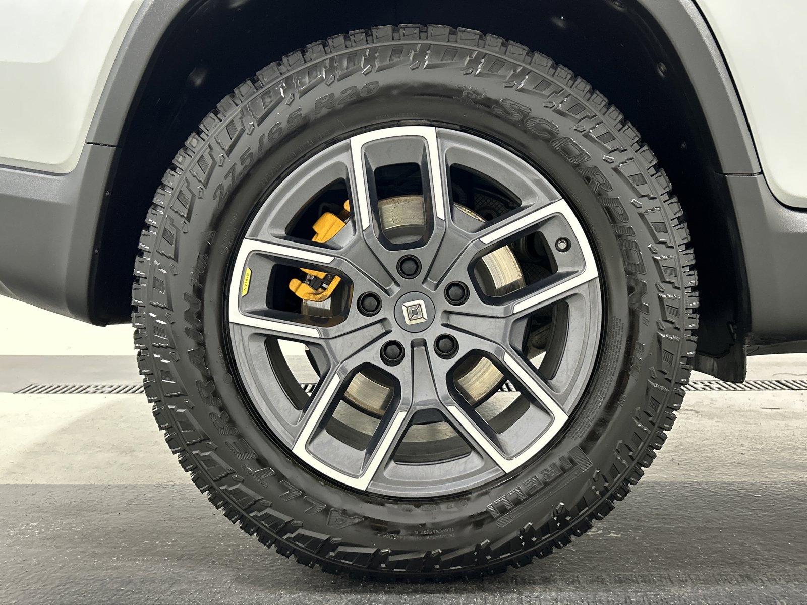 Used 2023 Rivian R1T Adventure AWD/4WD image 12