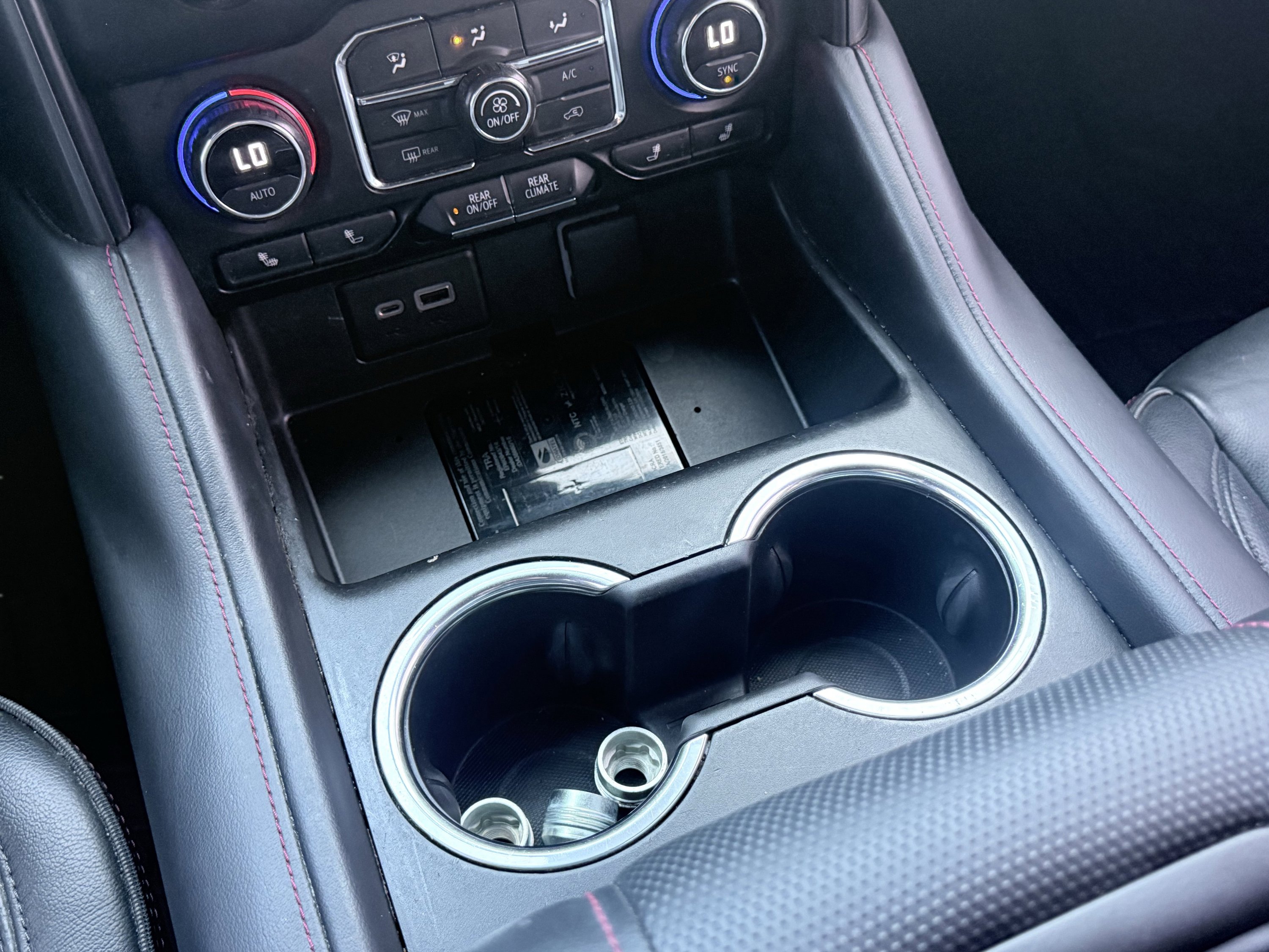 Used 2021 Chevrolet Suburban RST w/ Luxury Package image 46