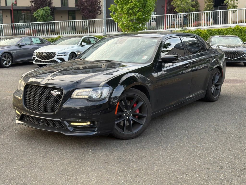 Used 2023 Chrysler 300 C RWD image 1