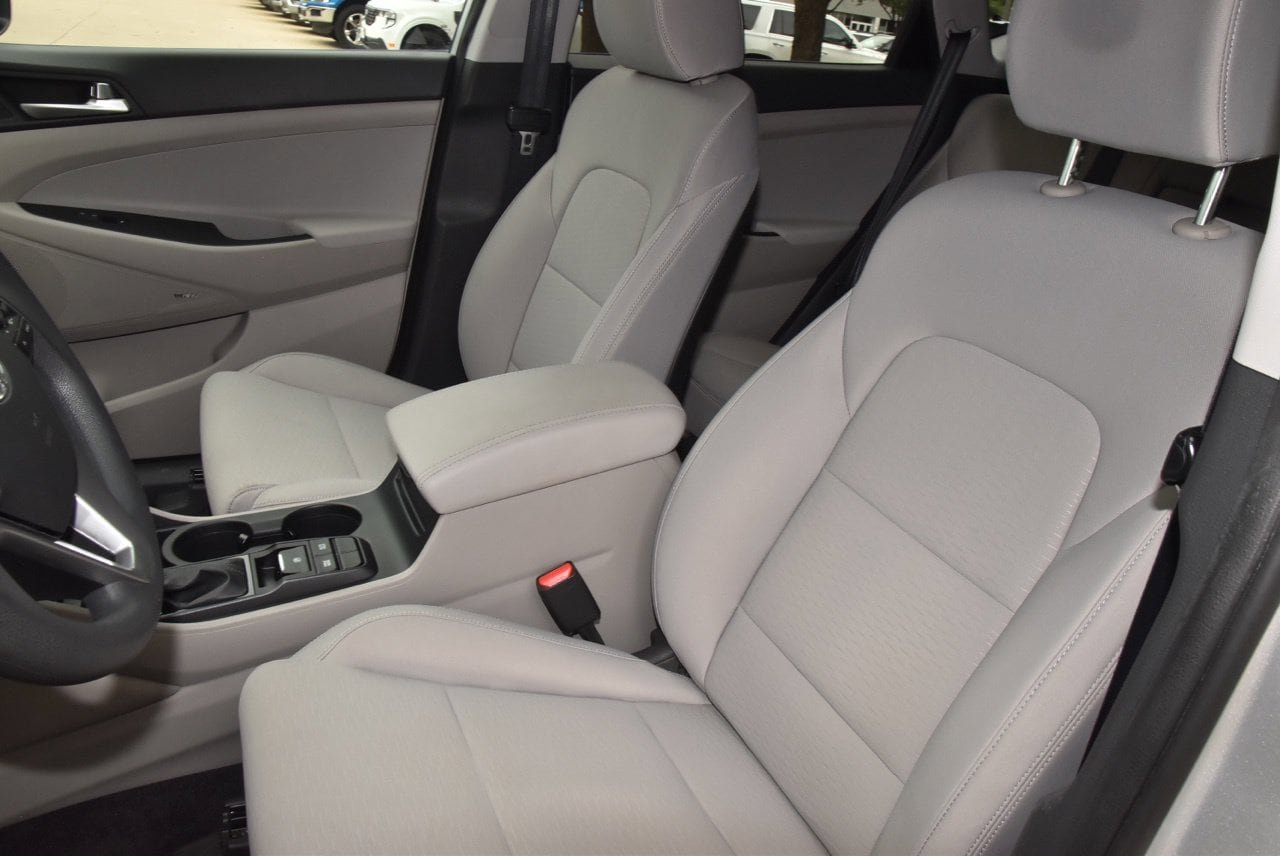 Used 2019 Hyundai Tucson Sport FWD image 32