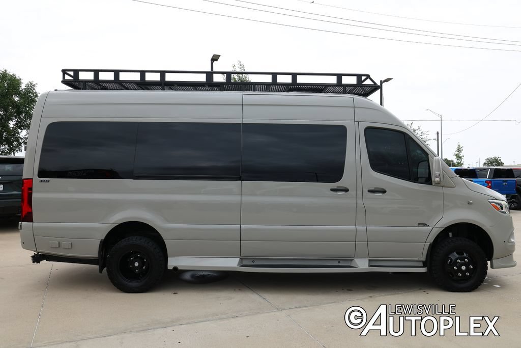 Used 2023 Mercedes-Benz Sprinter 3500 image 4
