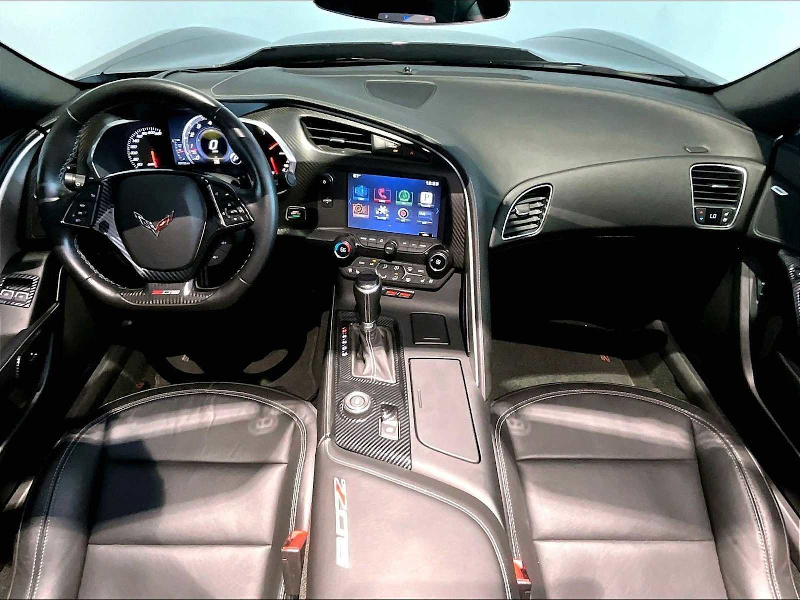 Used 2015 Chevrolet Corvette Z06 w/ 2LZ Preferred Equipment Group image 17