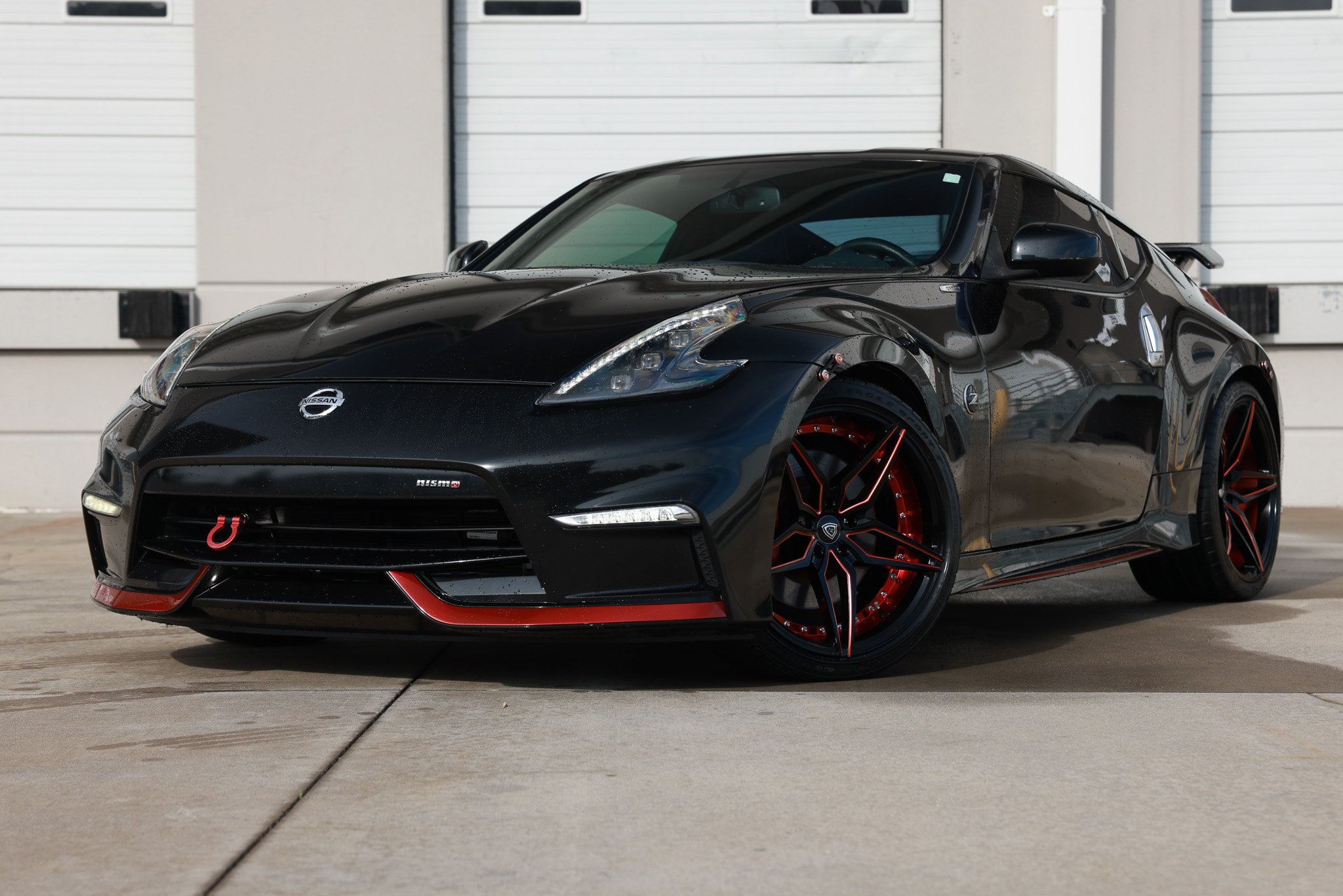Used 2016 Nissan 370Z NISMO RWD image 1