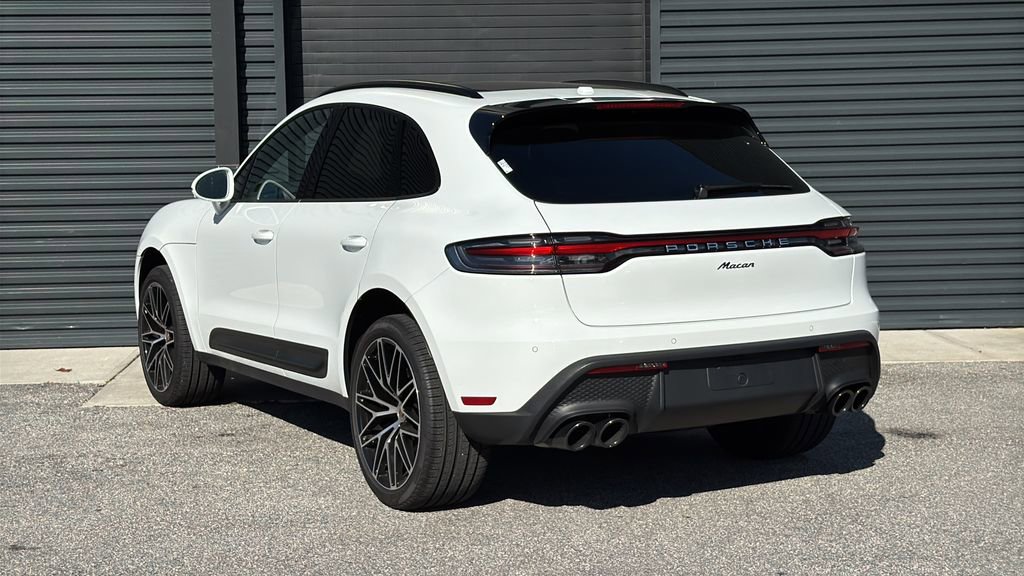 Used 2026 Porsche Macan AWD/4WD image 3