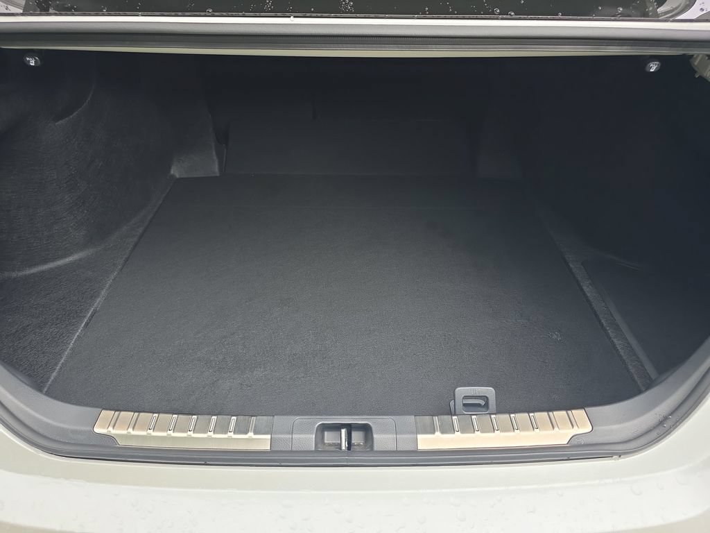 Used 2025 Toyota Camry XSE FWD image 37