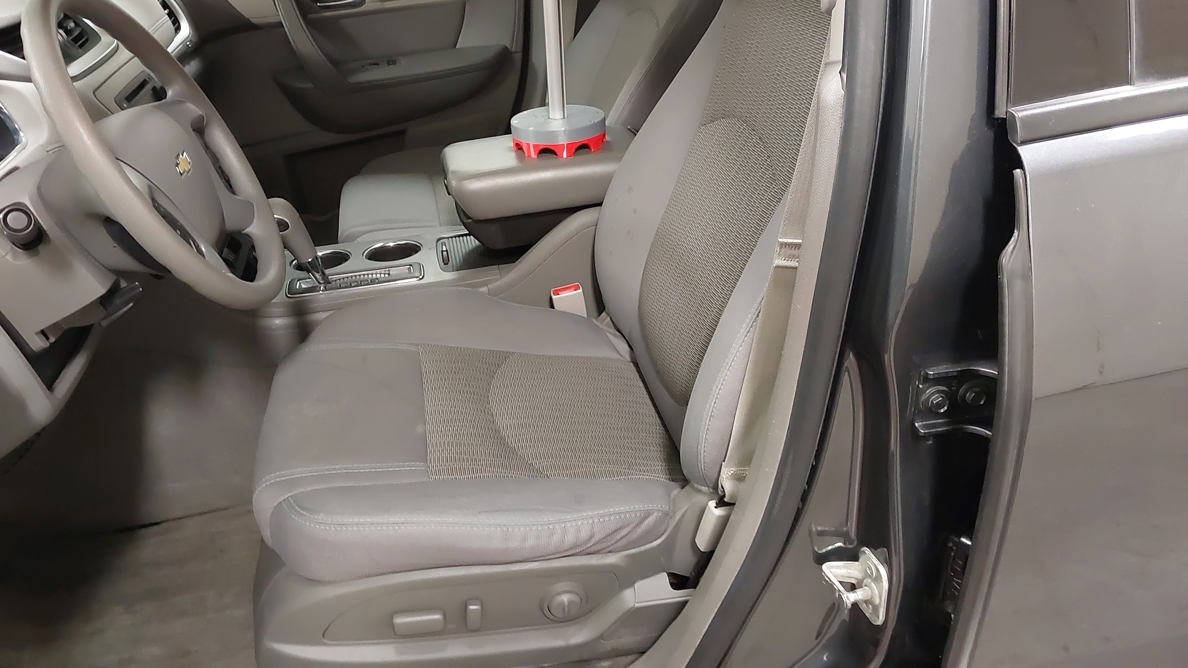 Used 2014 Chevrolet Traverse LS FWD image 22