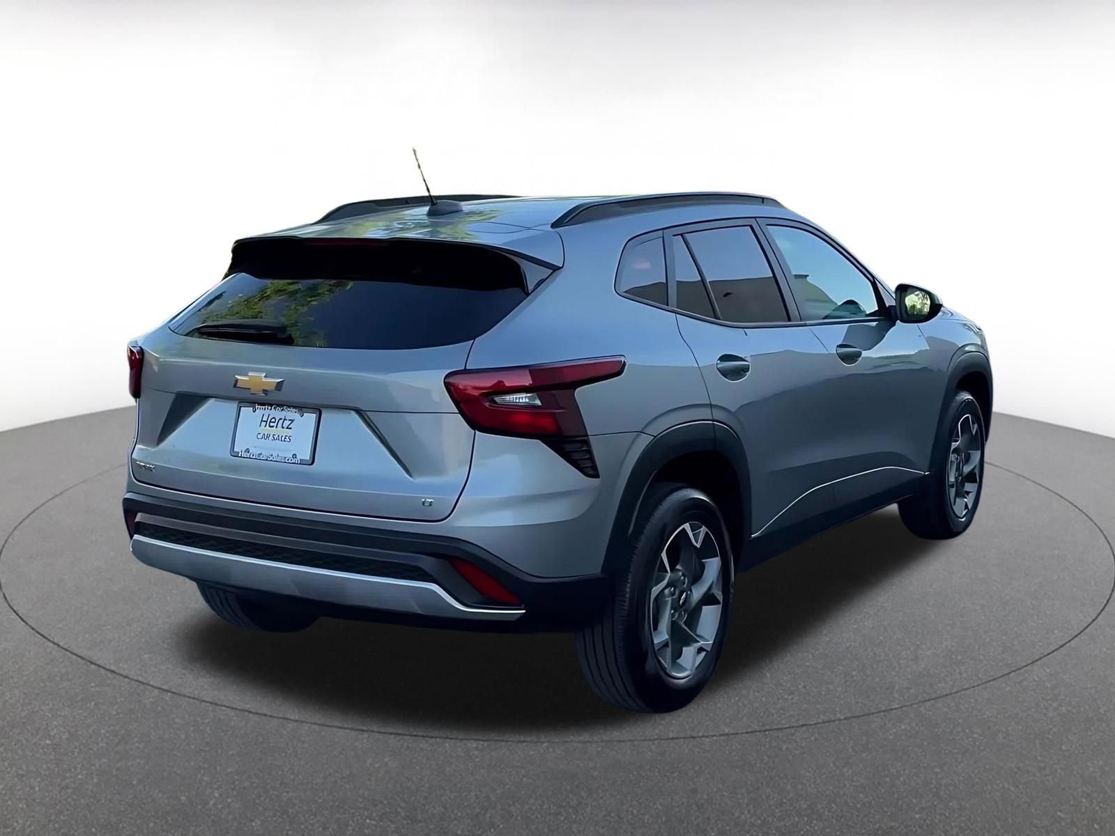 Used 2025 Chevrolet Trax LT image 15