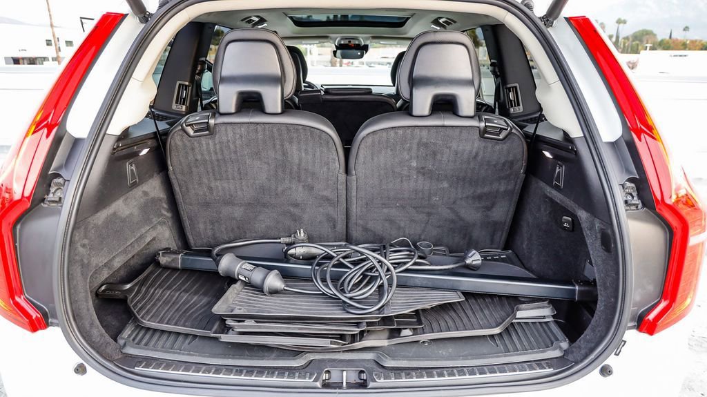 Used 2021 Volvo XC90 T8 Inscription Expression w/ Protection Package Premier image 32