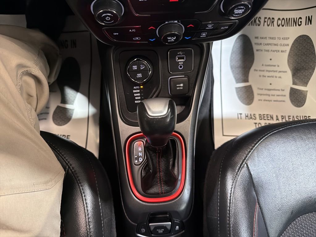 Used 2019 Jeep Compass Trailhawk image 30