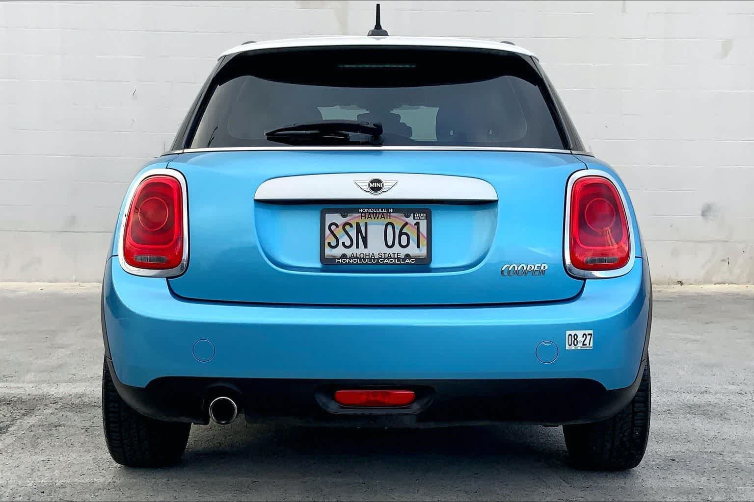 Used 2015 MINI Cooper 4-Door Hardtop FWD image 5
