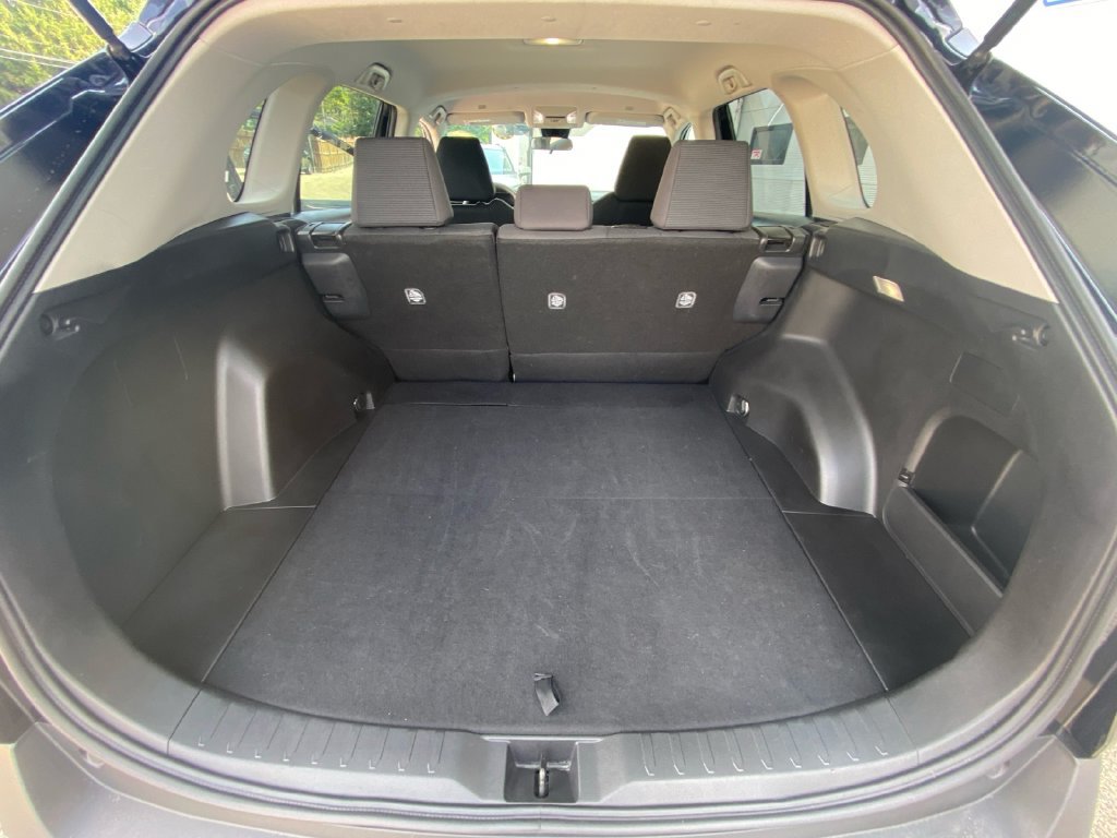 Used 2025 Toyota RAV4 LE AWD/4WD image 30