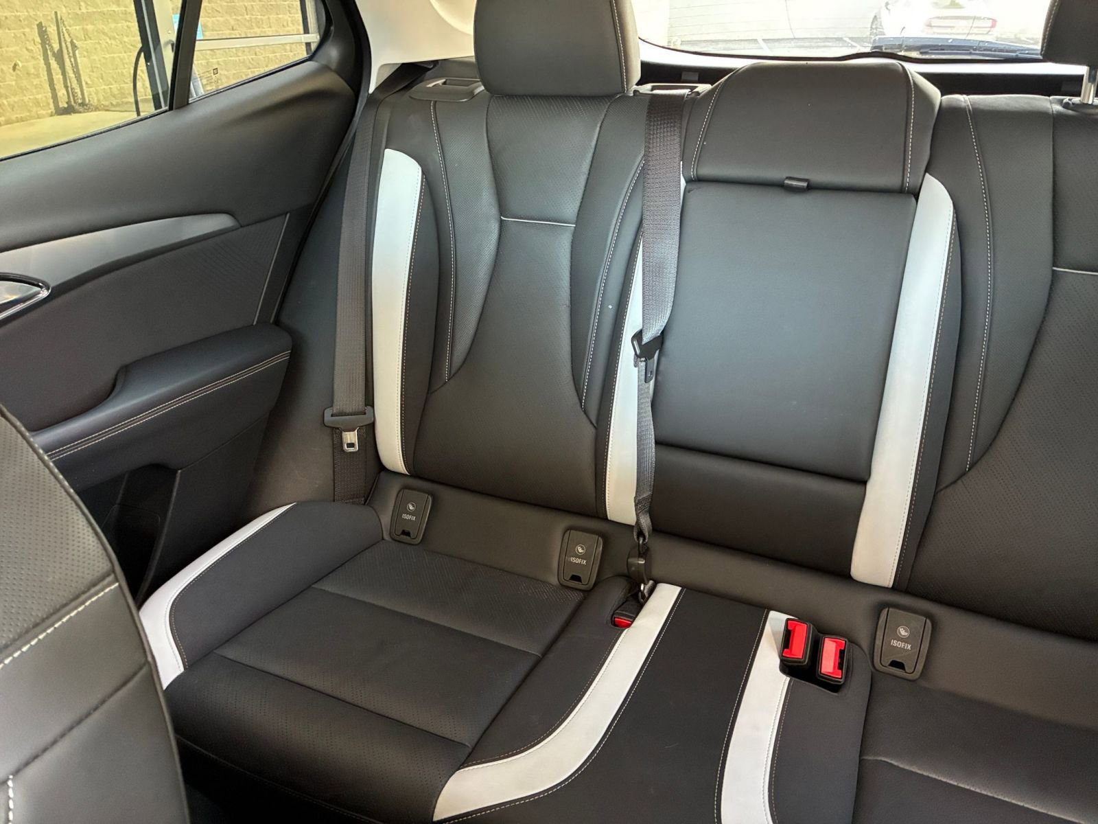 Used 2024 Buick Envision Sport Touring image 40