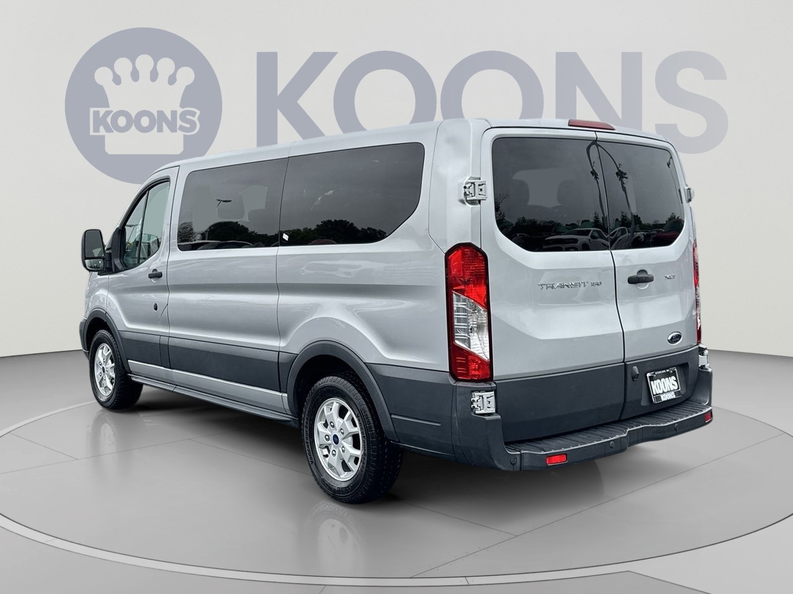 Used 2016 Ford Transit 150 XLT RWD image 8